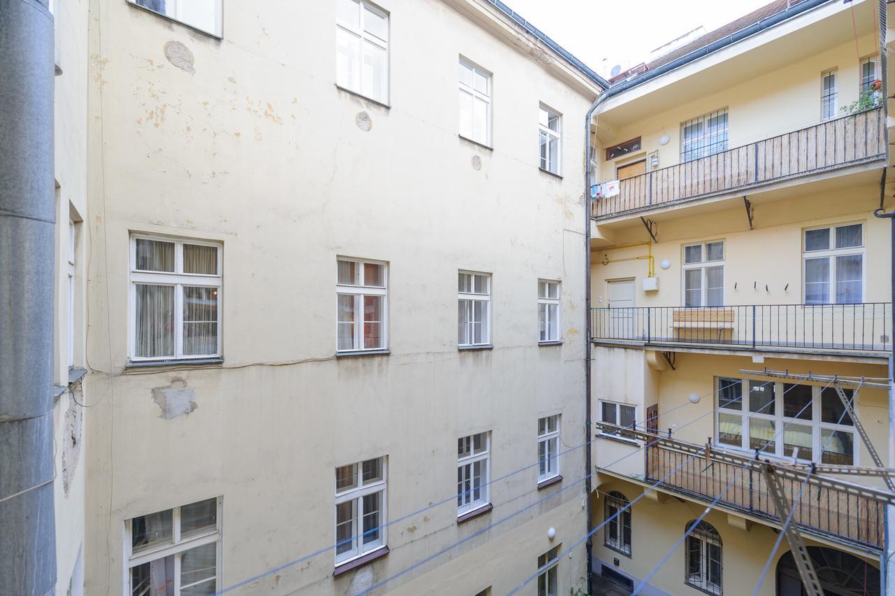Pinkova Apartments Praga Exterior foto